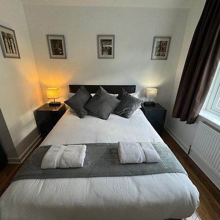 Oakhurst Gatwick B&B Crawley Kültér fotó