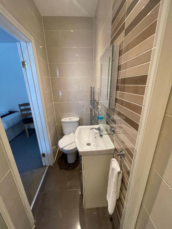 Oakhurst Gatwick B&B Crawley Kültér fotó