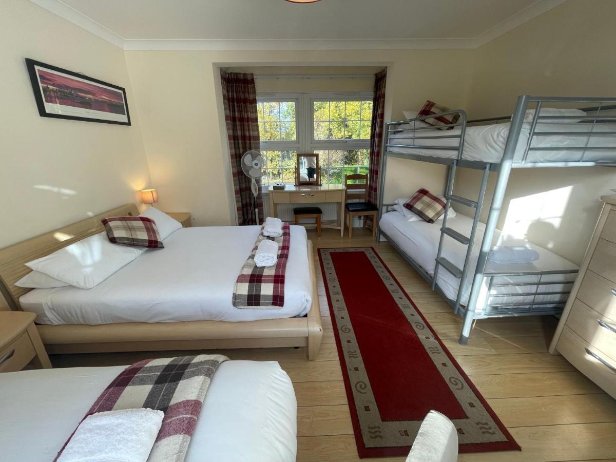 Oakhurst Gatwick B&B Crawley Kültér fotó