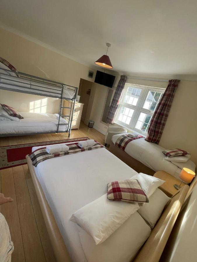 Oakhurst Gatwick B&B Crawley Kültér fotó