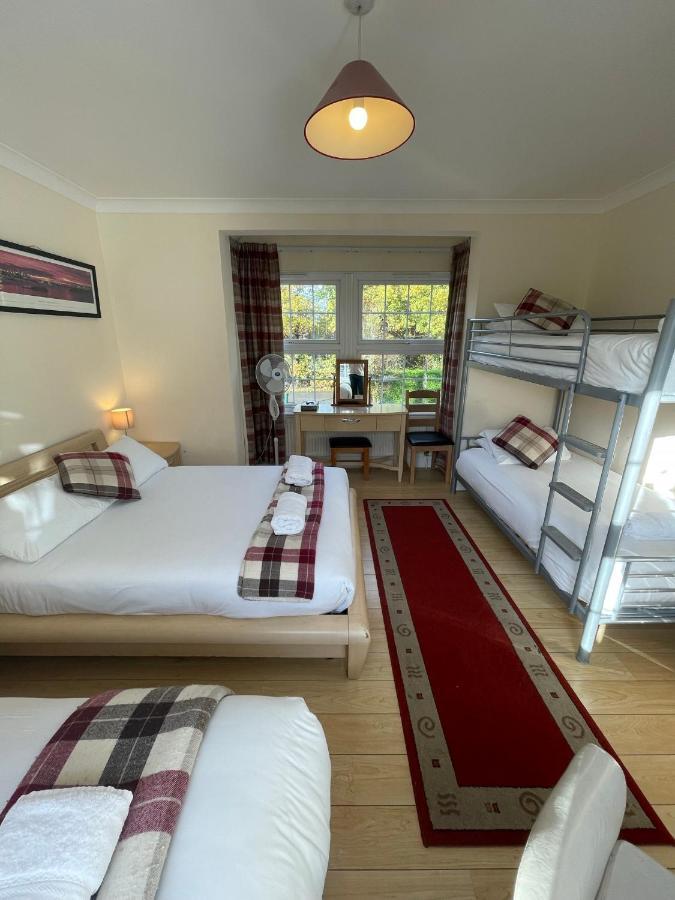 Oakhurst Gatwick B&B Crawley Kültér fotó