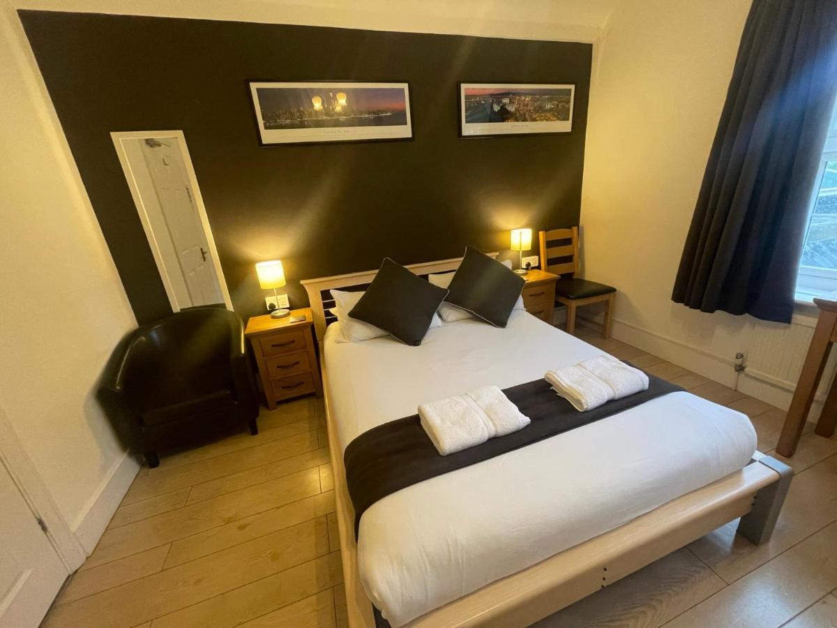 Oakhurst Gatwick B&B Crawley Kültér fotó
