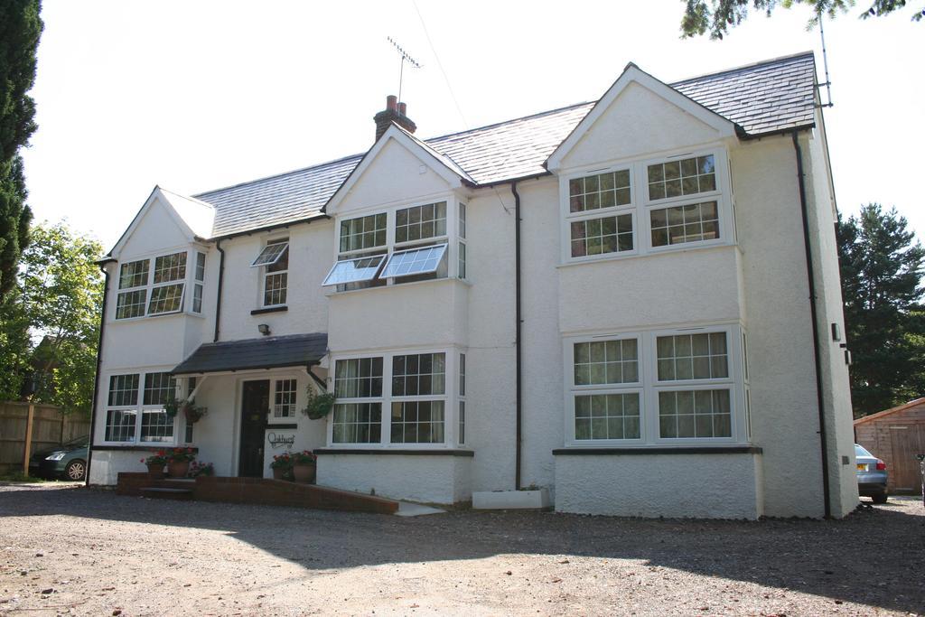 Oakhurst Gatwick B&B Crawley Kültér fotó