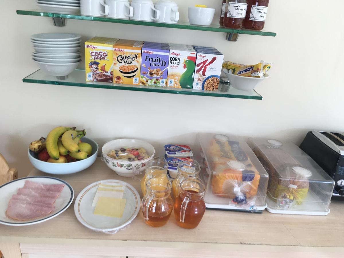Oakhurst Gatwick B&B Crawley Kültér fotó
